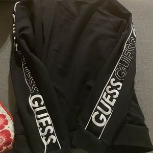 Mens Guess track outfit in a size medium in excellent condition